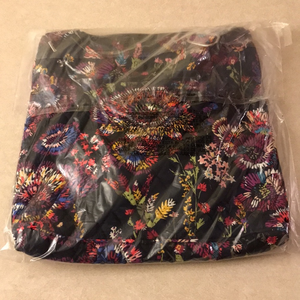 Vera Bradley Hipster Crossbody Bag NWT! - Picture 4 of 4